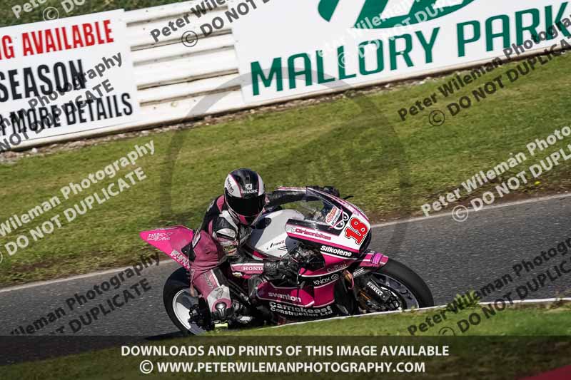 enduro digital images;event digital images;eventdigitalimages;mallory park;mallory park photographs;mallory park trackday;mallory park trackday photographs;no limits trackdays;peter wileman photography;racing digital images;trackday digital images;trackday photos